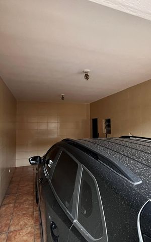 Casa à venda com 160m², 3 quartos e 3 vagasGaragem