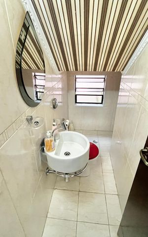Casa à venda com 160m², 3 quartos e 3 vagasLavabo