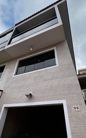 Casa à venda com 160m², 3 quartos e 3 vagasFachada