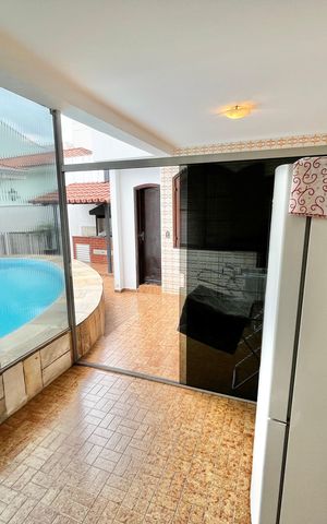 Casa à venda com 364m², 3 quartos e 6 vagas Casa à venda com 364m², 3 quartos e 6 vagasLavanderia
