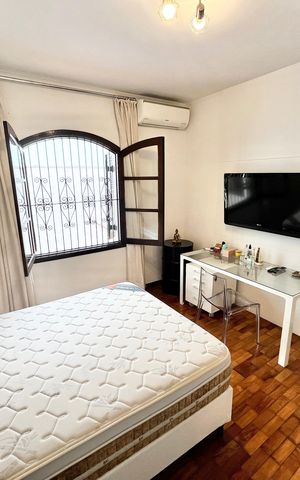 Casa à venda com 364m², 3 quartos e 6 vagas Casa à venda com 364m², 3 quartos e 6 vagasQuarto 1