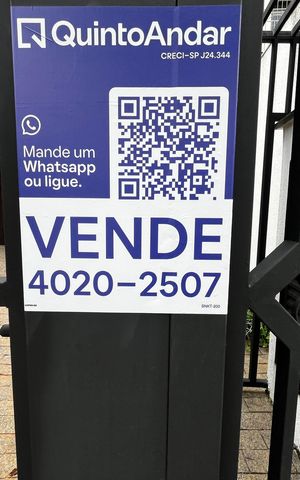 Casa à venda com 364m², 3 quartos e 6 vagas Casa à venda com 364m², 3 quartos e 6 vagasFachada / Placa