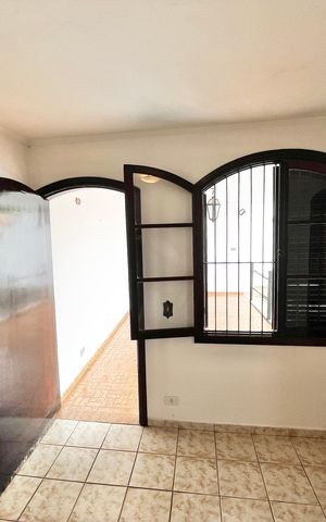 Casa à venda com 364m², 3 quartos e 6 vagas Casa à venda com 364m², 3 quartos e 6 vagasQuarto da Edícula