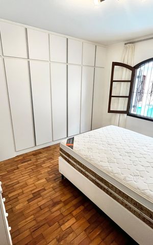 Casa à venda com 364m², 3 quartos e 6 vagas Casa à venda com 364m², 3 quartos e 6 vagasQuarto 2