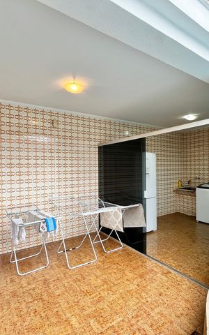Casa à venda com 364m², 3 quartos e 6 vagas Casa à venda com 364m², 3 quartos e 6 vagasLavanderia