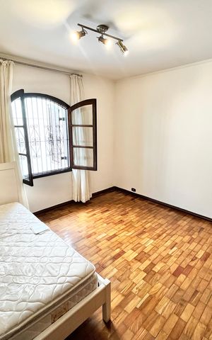 Casa à venda com 364m², 3 quartos e 6 vagas Casa à venda com 364m², 3 quartos e 6 vagasQuarto 3