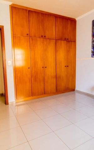 Casa à venda com 340m², 4 quartos e 3 vagas