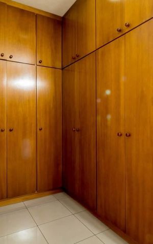 Casa à venda com 340m², 4 quartos e 3 vagas