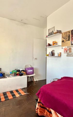Casa à venda com 300m², 4 quartos e 4 vagas Casa à venda com 300m², 4 quartos e 4 vagasQuarto 3