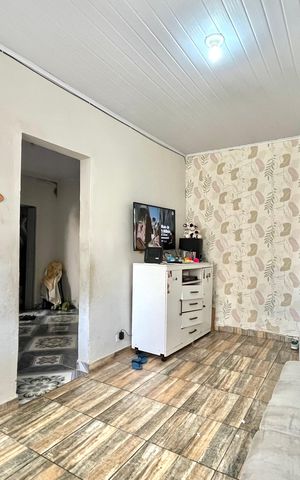 Casa à venda com 300m², 4 quartos e 4 vagas Casa à venda com 300m², 4 quartos e 4 vagasSala 1