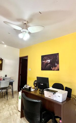 Casa à venda com 300m², 4 quartos e 4 vagas Casa à venda com 300m², 4 quartos e 4 vagasSala 2