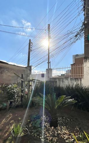 Casa à venda com 300m², 4 quartos e 4 vagas Casa à venda com 300m², 4 quartos e 4 vagasJardim