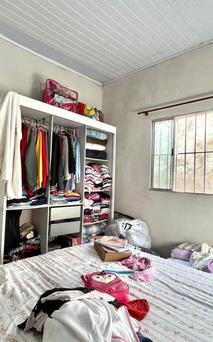 Casa à venda com 300m², 4 quartos e 4 vagas Casa à venda com 300m², 4 quartos e 4 vagasQuarto 1