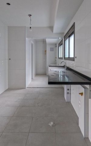Apartamento à venda com 153m², 3 quartos e 3 vagas Apartamento à venda com 153m², 3 quartos e 3 vagasCozinha