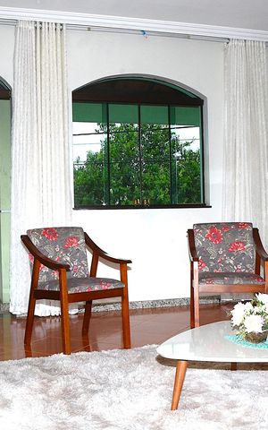Casa à venda com 302m², 3 quartos e 2 vagasSala 2