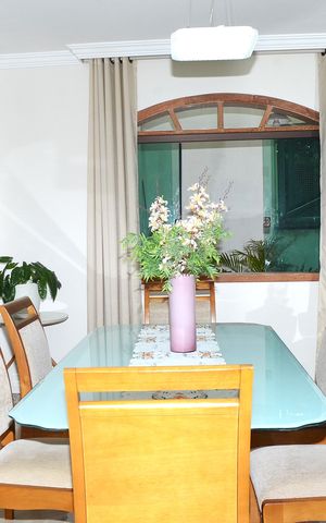 Casa à venda com 302m², 3 quartos e 2 vagasSala de Jantar