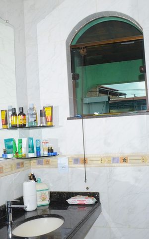 Casa à venda com 302m², 3 quartos e 2 vagasBanheiro da Suíte