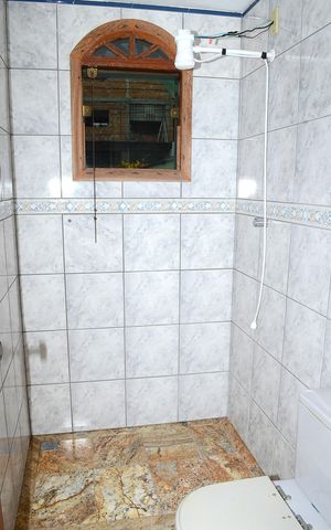 Casa à venda com 302m², 3 quartos e 2 vagasBanheiro Corredor