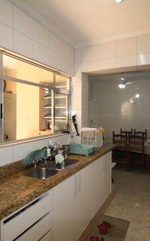 Casa à venda com 170m², 3 quartos e 2 vagasCozinha