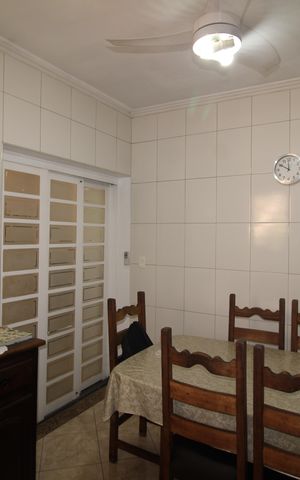 Casa à venda com 170m², 3 quartos e 2 vagasCozinha