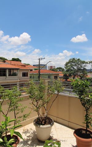 Casa à venda com 170m², 3 quartos e 2 vagasQuarto 1 - Varanda