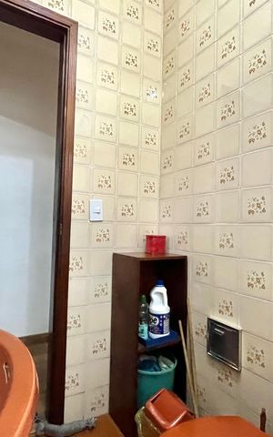 Casa à venda com 250m², 3 quartos e 2 vagas Casa à venda com 250m², 3 quartos e 2 vagasBanheiro Corredor
