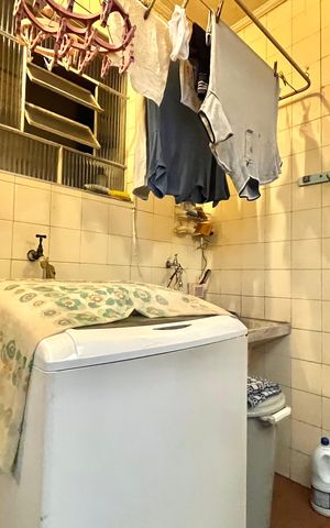 Casa à venda com 250m², 3 quartos e 2 vagas Casa à venda com 250m², 3 quartos e 2 vagasÁrea de Serviço