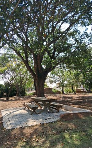 Casa de condomínio à venda com 300m², 4 quartos e 5 vagas Casa de condomínio à venda com 300m², 4 quartos e 5 vagasÁrea comum - Jardim