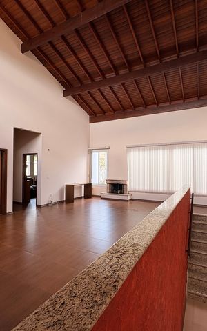 Casa de condomínio à venda com 300m², 4 quartos e 5 vagasSala