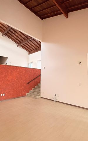 Casa de condomínio à venda com 300m², 4 quartos e 5 vagasSala andar inferior
