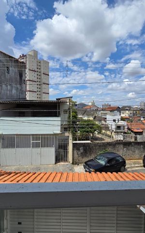 Casa à venda com 240m², 4 quartos e 4 vagas Casa à venda com 240m², 4 quartos e 4 vagasVaranda do Quarto 02