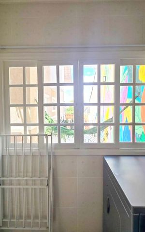 Casa à venda com 240m², 4 quartos e 4 vagas Casa à venda com 240m², 4 quartos e 4 vagasÁrea de Serviço