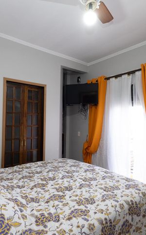 Casa à venda com 110m², 3 quartos e 2 vagas Casa à venda com 110m², 3 quartos e 2 vagasSuíte