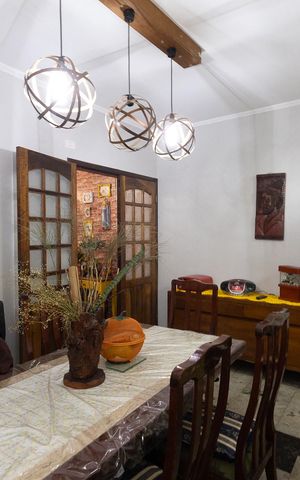 Casa à venda com 110m², 3 quartos e 2 vagas Casa à venda com 110m², 3 quartos e 2 vagasCopa e Cozinha