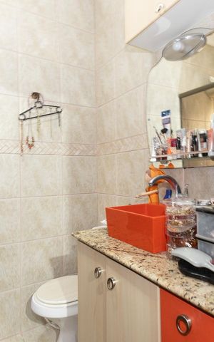 Casa à venda com 110m², 3 quartos e 2 vagas Casa à venda com 110m², 3 quartos e 2 vagasBanheiro da Suíte 1