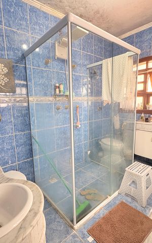 Casa à venda com 638m², 3 quartos e 6 vagasBanheiro da Suíte 3