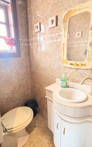 Casa à venda com 638m², 3 quartos e 6 vagasLavabo