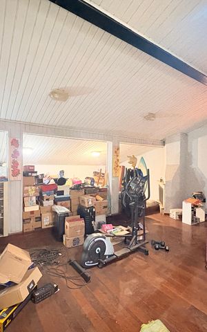 Casa à venda com 638m², 3 quartos e 6 vagasAndar superior
