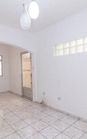 Casa à venda com 125m², 3 quartos e 2 vagasSala