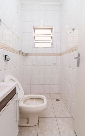 Casa à venda com 125m², 3 quartos e 2 vagasBanheiro 2