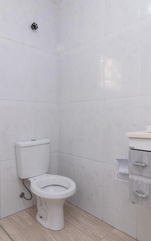 Casa à venda com 125m², 3 quartos e 2 vagasBanheiro 1