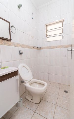 Casa à venda com 125m², 3 quartos e 2 vagasBanheiro 2