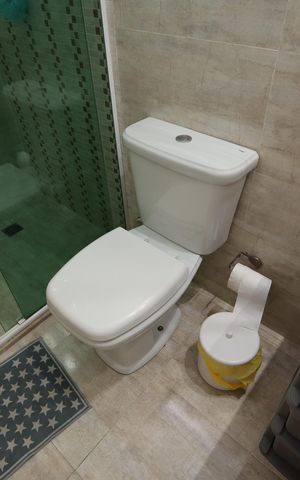 Casa para alugar com 220m², 3 quartos e 4 vagasBanheiro 1
