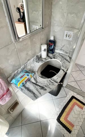 Apartamento à venda com 55m², 2 quartos e 1 vaga Apartamento à venda com 55m², 2 quartos e 1 vagaBanheiro