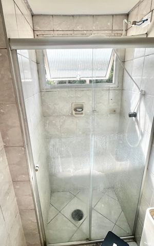 Apartamento à venda com 55m², 2 quartos e 1 vaga Apartamento à venda com 55m², 2 quartos e 1 vagaBanheiro
