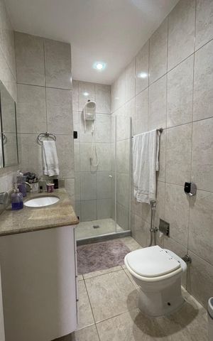 Apartamento à venda com 104m², 3 quartos e 1 vaga Apartamento à venda com 104m², 3 quartos e 1 vagaBanheiro Social