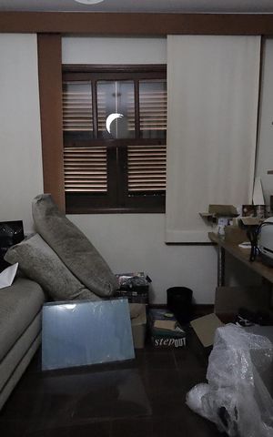 Casa à venda com 340m², 4 quartos e 4 vagas Casa à venda com 340m², 4 quartos e 4 vagasQuarto 4