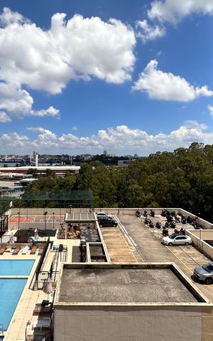 Apartamento à venda com 57m², 2 quartos e 1 vaga Apartamento à venda com 57m², 2 quartos e 1 vagaVista da suíte