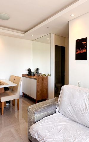 Apartamento à venda com 57m², 2 quartos e 1 vaga Apartamento à venda com 57m², 2 quartos e 1 vagaSala