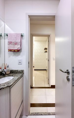 Apartamento à venda com 77m², 3 quartos e 2 vagasBanheiro Social
